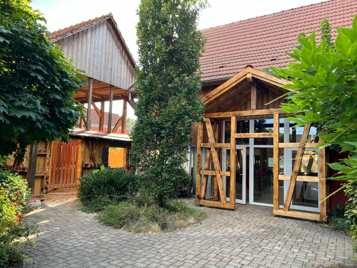 Les Authentics - Le Domaine D'Autrefois & Spa Bolsenheim Exterior foto